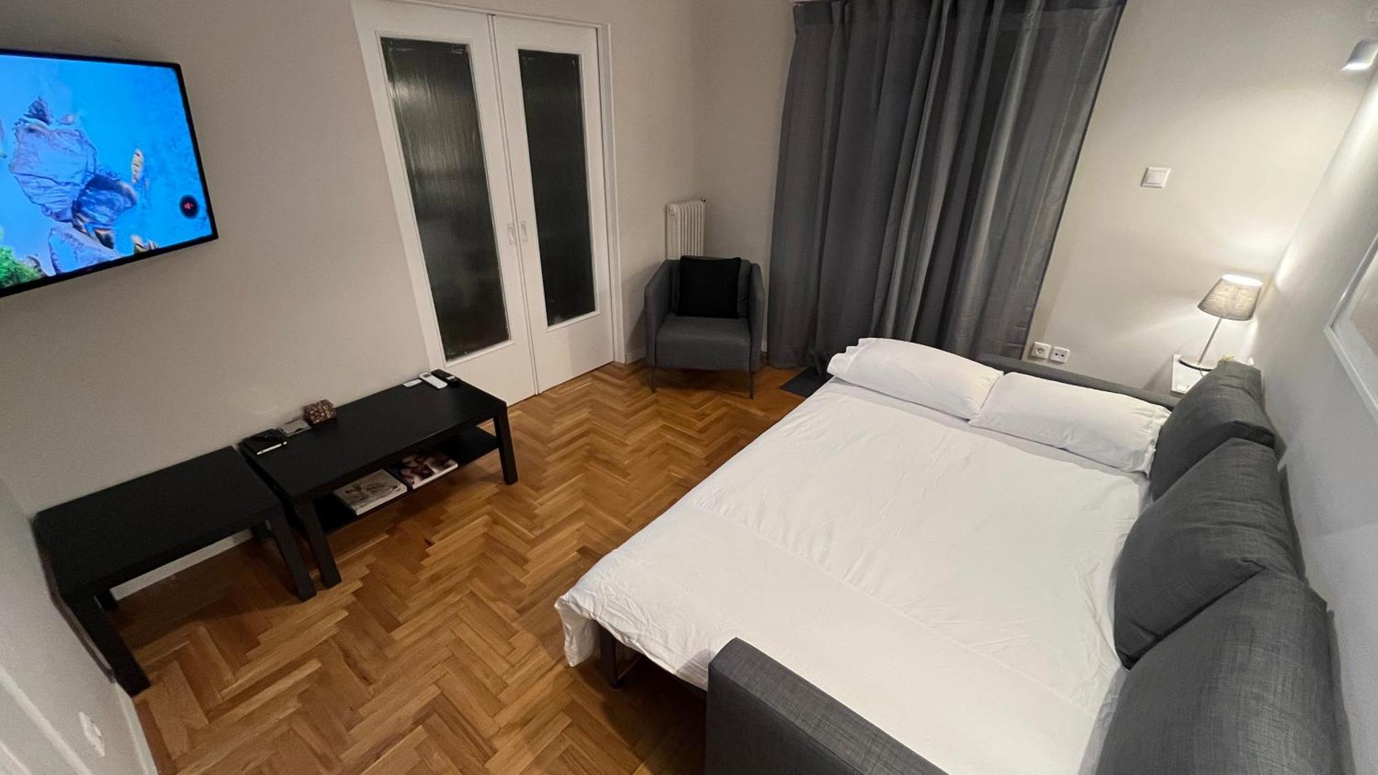 4 Newly Renovated Charming Apartments Steps From Panormou Metro Station Αθήνα Δωμάτιο φωτογραφία
