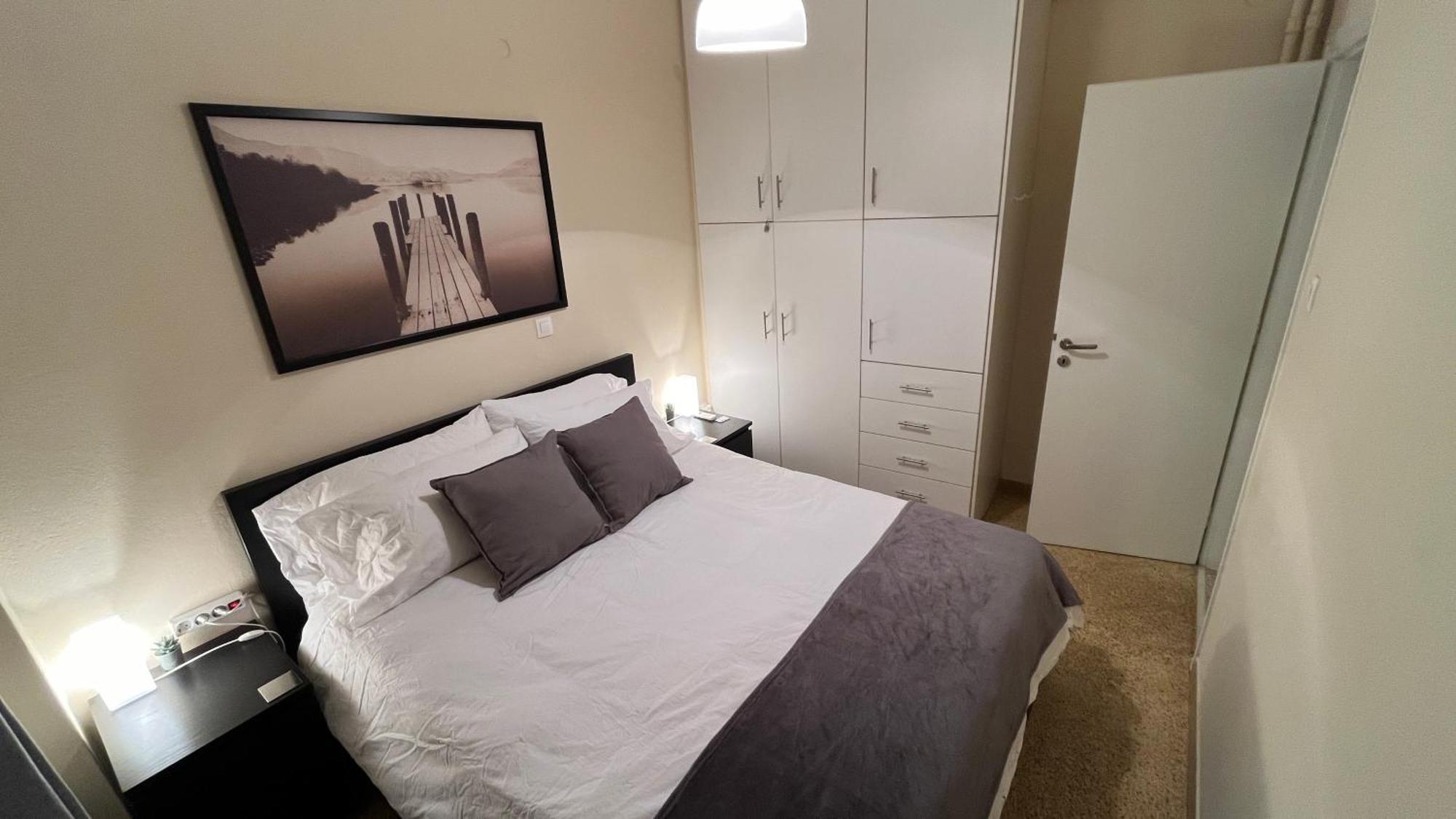 4 Newly Renovated Charming Apartments Steps From Panormou Metro Station Αθήνα Δωμάτιο φωτογραφία