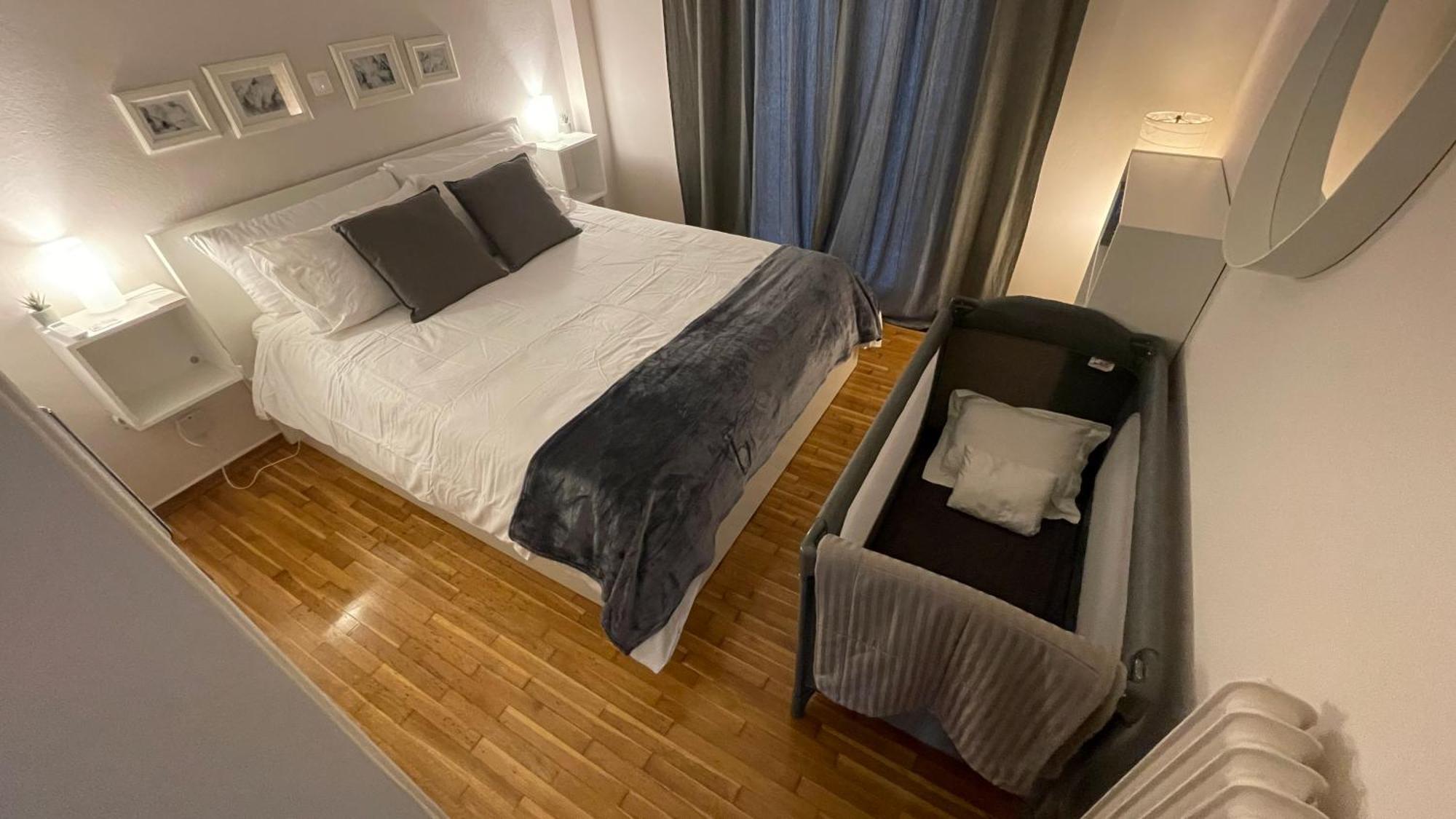 4 Newly Renovated Charming Apartments Steps From Panormou Metro Station Αθήνα Δωμάτιο φωτογραφία