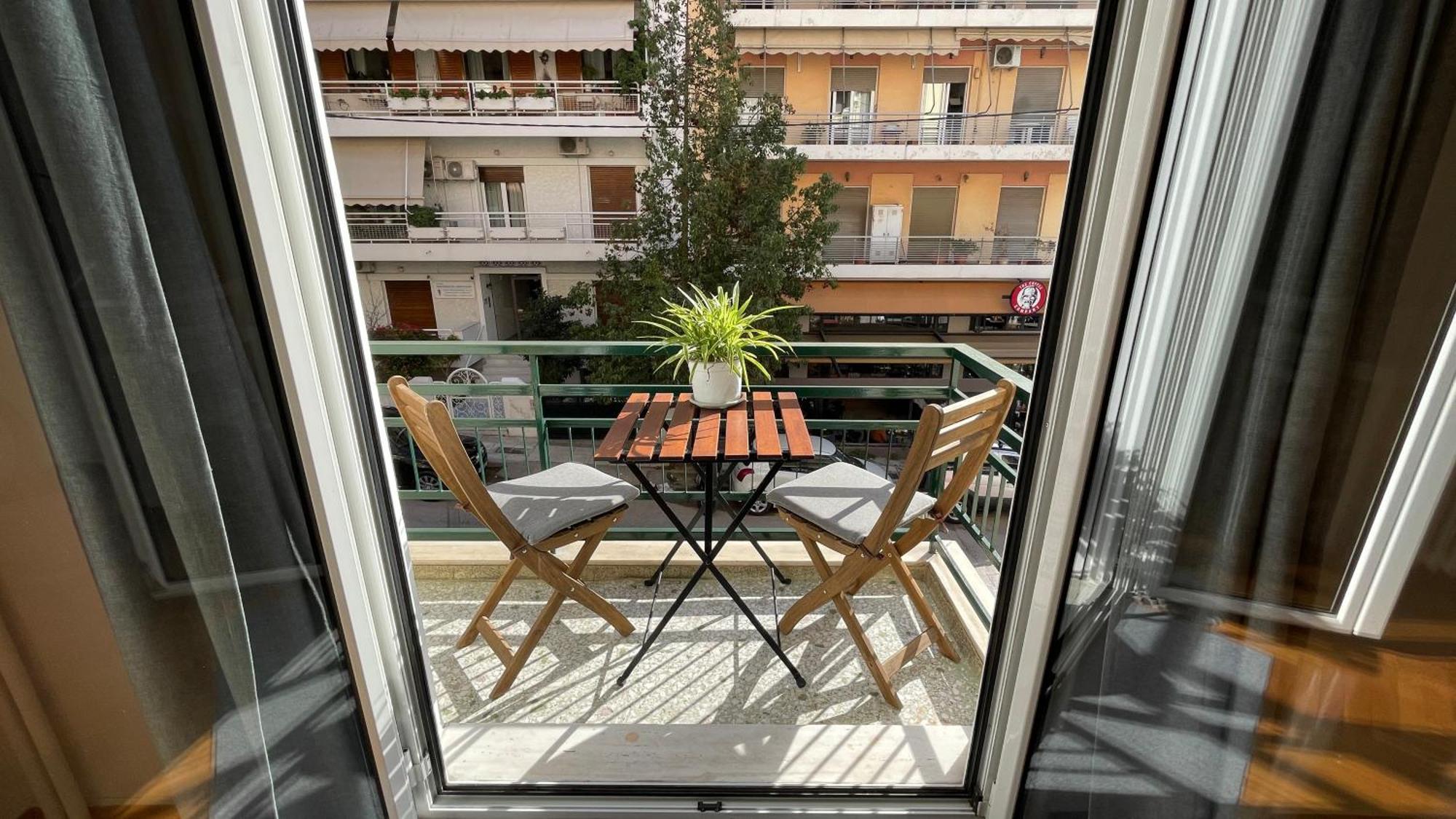 4 Newly Renovated Charming Apartments Steps From Panormou Metro Station Αθήνα Δωμάτιο φωτογραφία
